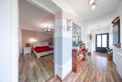 Casă individuală cu 3 camere cu Teren 1029 Mp în Purcăreni - 5