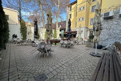Spațiu comercial, de 150 mp, în P-ța Maria - 20