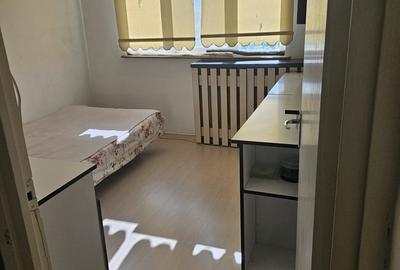 Apartament cu 3 camere semidecomandat în Străulești - 2
