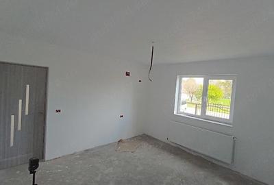 Casă cu Teren 470 Mp în Vinga - 3
