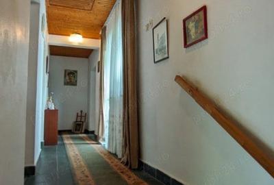 Casă cu 5 camere cu Teren 396 Mp în Cheia - 5