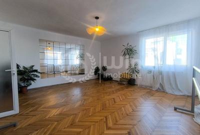 Apartament cu 4 camere semidecomandat, mobilat în Andrei Mureșanu