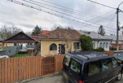 Casă cu 3 camere în Central - 1
