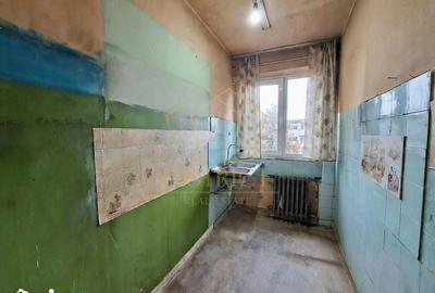 Apartament cu 3 camere semidecomandat în Șagului - 2