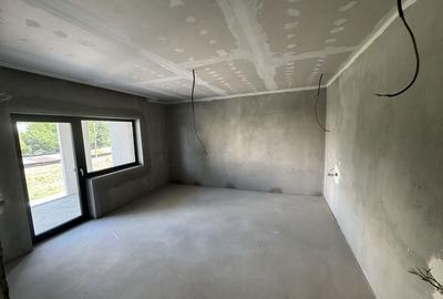 Casă cu 4 camere în Micro 3 - 5