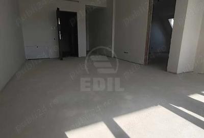 Apartament cu 3 camere semidecomandat în Sud - 10
