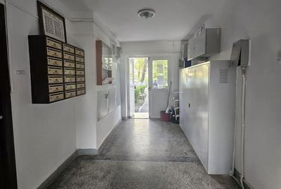 Apartament cu 3 camere semidecomandat în Nufărul - 12