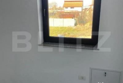 Casă cu 3 camere cu Teren 300 Mp în Central - 4