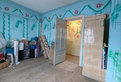 Casă cu 11 camere cu Teren 330 Mp în Iancului - 39