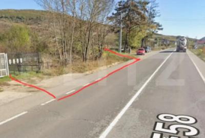 Teren de 875 mp, în Central