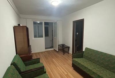 Apartament cu 2 camere semidecomandat, mobilat în Exterior Est