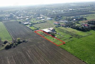 Teren de 1215 mp, în Central - 2