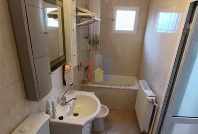 SUPER PRET! Ap 3 camere, Decomandat, zona Vidin Etaj 4/5, 70 - 9