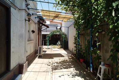Casă individuală cu 6 camere cu Canalizare în Iancului - 3