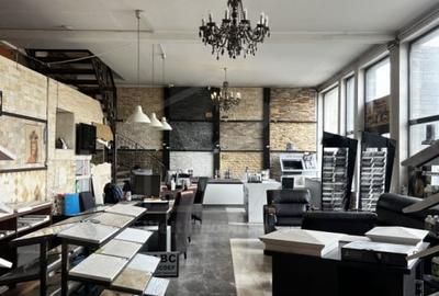 Spatiu mixt 215mp P+E showroom si birouri, str Campina zona Hornbach