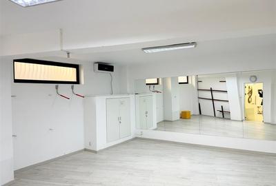 Spațiu comercial, de 153 mp, în Central - 3