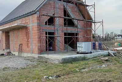 Casă cu 3 camere în Cătălina - 2