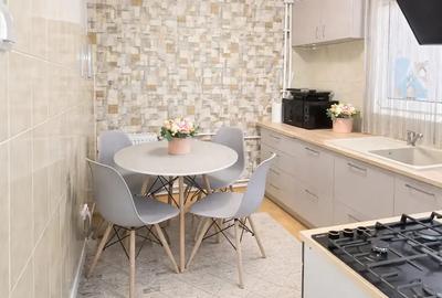 Apartament cu 2 camere semidecomandat, mobilat în Rahova