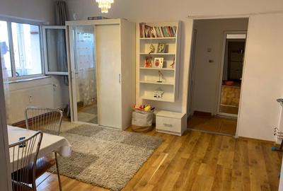 Apartament cu 3 camere decomandat în Central - 2