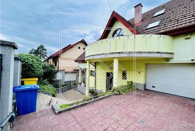 Casa de vanzare in Sibiu - individuala - 278 mp utili - - 48