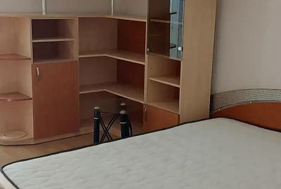 Garsonieră semidecomandată în Central - 1