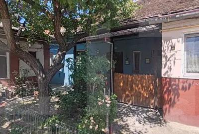 Apartament cu 2 camere semidecomandat în Sinaia - 2