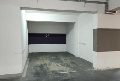 Central, LUX Class - 6