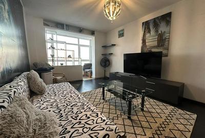 Apartament cu 2 camere decomandat în Podu Roș - 2