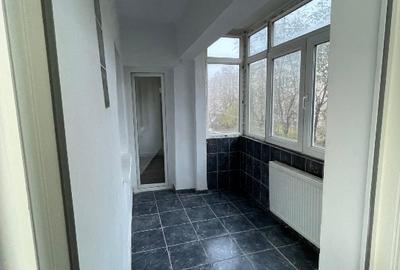 Apartament cu 3 camere decomandat în Drumul Taberei - 3