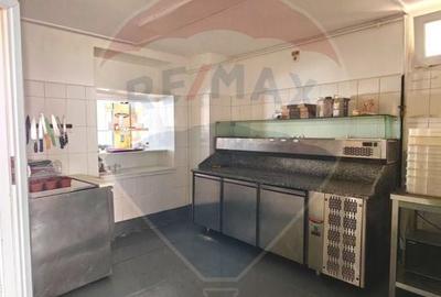 Casă cu 6 camere cu Teren 182 Mp în Central - 8