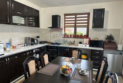 Casa / Vila Girov Contesti - 5