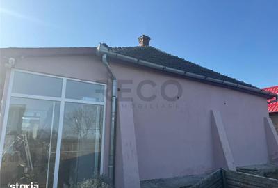 Casă cu 2 camere cu Teren 1000 Mp în Cefa - 1