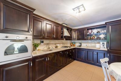 Casa exclusivista cu vedere panoramica, piscina si gradina - Dealul Capela - 14