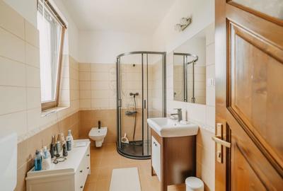 Casă cu 4 camere în Central - 5