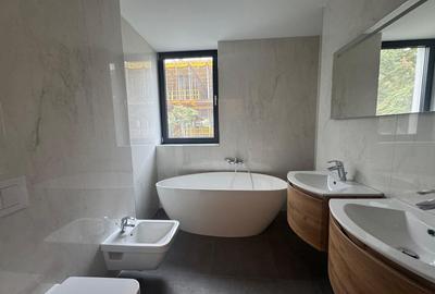 3 camere PREMIUM| 135 MP + 22 MP terasa - 6