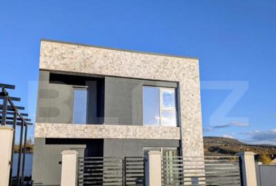 Casa moderna situata intr-o zona linistita, cu acces facil l - 10