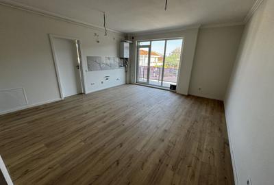 Apartament cu 3 camere semidecomandat, mobilat în Florești - 8