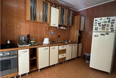 Casa foarte spatioasa, 180 mp utili, localitatea Lumina Casa foarte spatioasa, 180 mp utili, localitatea Lumina - 8