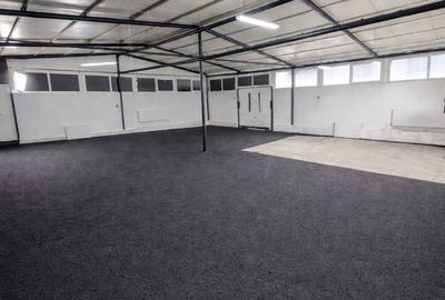 Spațiu comercial, de 180 mp, în Central - 4