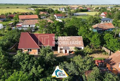 Casă cu 6 camere cu Teren 1160 Mp în Sânpaul - 2