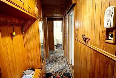 Apartament cu 3 camere decomandat în Reghin