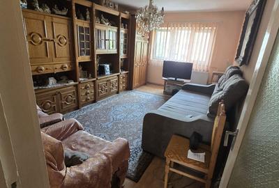 Apartament cu 2 camere decomandat în Central - 2