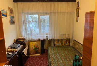 Apartament cu 3 camere decomandat în Canta - 3