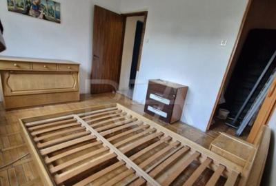 Apartament cu 4 camere aproape de pia?a agroalimentara Tit - 8