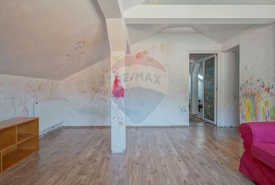 Casă cu 4 camere cu Teren 108 Mp în Schei - 37