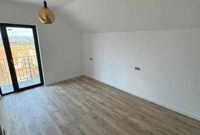 Casă cu 4 camere cu Teren 300 Mp în Tărlungeni - 3