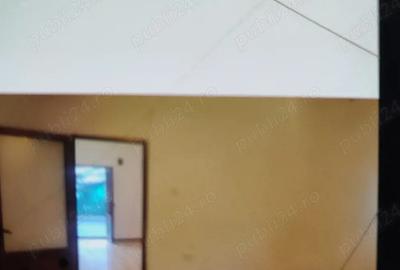 Spațiu comercial, de 55 mp, în Central - 7