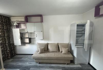 Garsoniera de vanzare, 15 mp, zona 1 Mai - 2