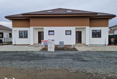 Casă cu 4 camere cu Teren 250 Mp în Bucovăț - 7