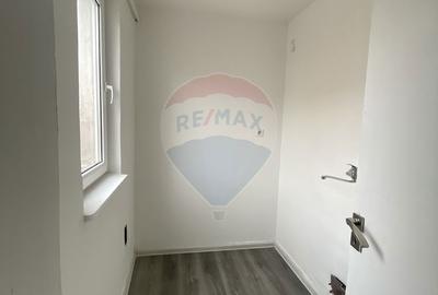 Apartament cu 3 camere în Central - 6